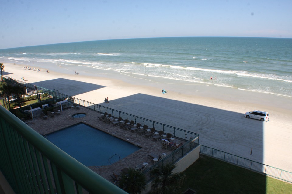 Ocean front condo great rental potential