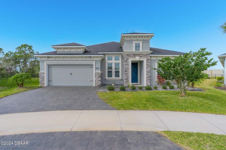 6200 Fallsgrove Lane Port Orange Florida 32128 Large Estate Home for sale.