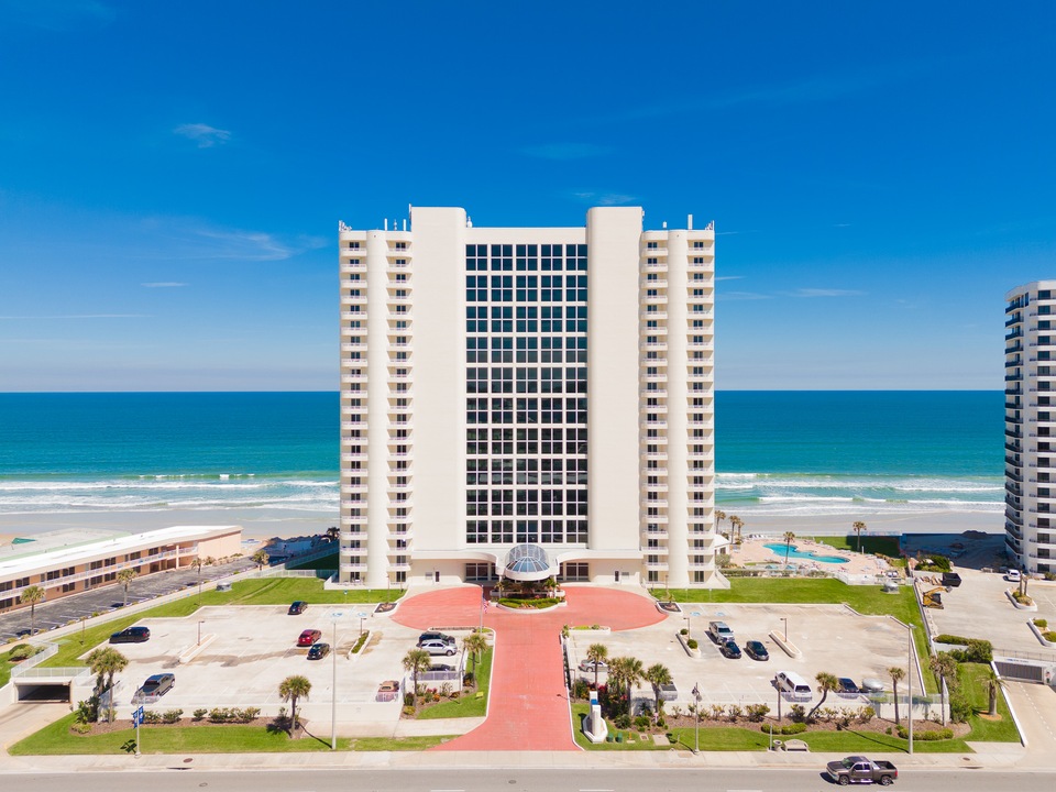 Pending Sale! 2545 S Atlantic Ave 1004 Daytona Beach Shores 32118